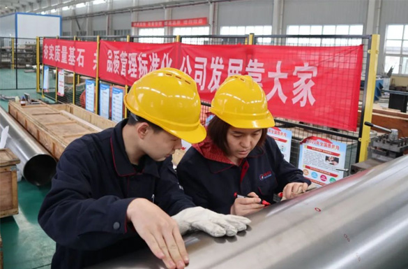 明媚的春光里，賽特人奮斗的樣子真颯